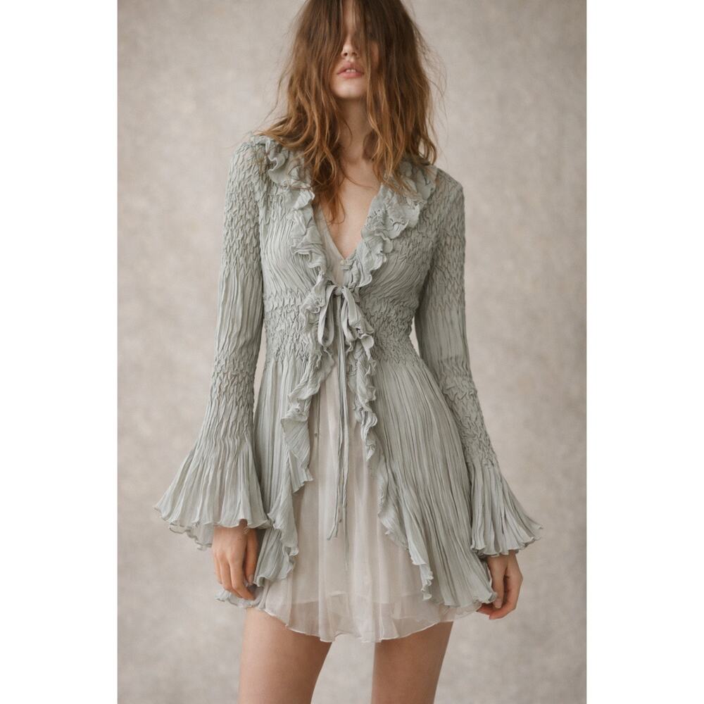 Komarov Sage Green Crinkle Ruffle Cardigan Blouse Tie Front Small Fairy Top
